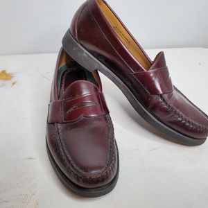 Gorgeous Sebago Burgundy Leather Penny Loafers